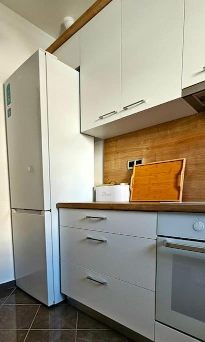 Apartment Gidas Zara Esterno foto